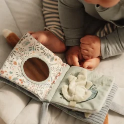 AKTIVITETSBOOKLET - FOREST FRIEND