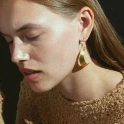 BIG HALF MOON ØRERING - 1 STK. | FORGYLDT