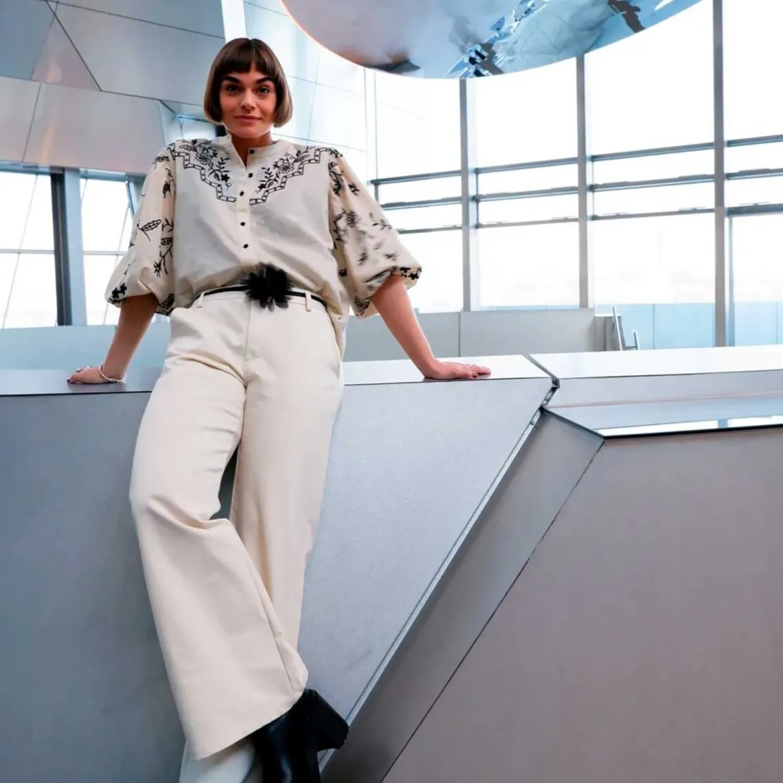 BOX BUKSER | OFF WHITE