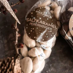 CHOCOLADE PEBBERNØDDER - SALTKARAMEL