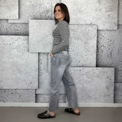 DAFNIE JEANS | GREY DENIM