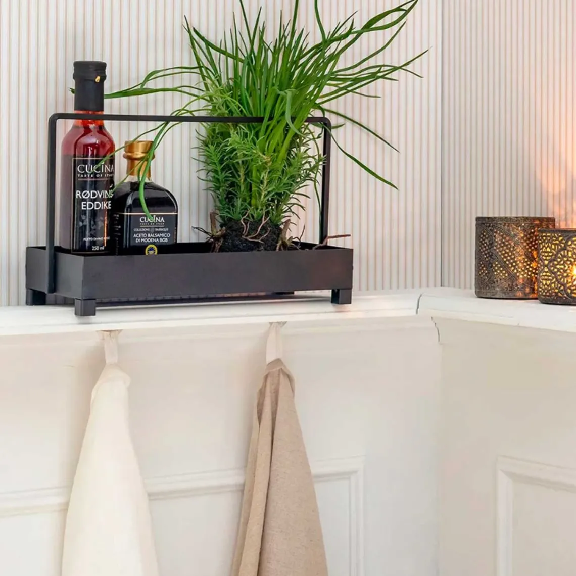 DEKOBAKKE M/HANK 42X20X19 CM | MAT SORT