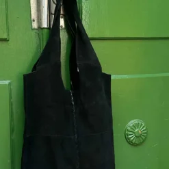 DEMI RUSKINDSTASKE | SORT