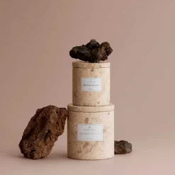 DUFTLYS I TRAVERTINSKJULER | COTTON ISLAND