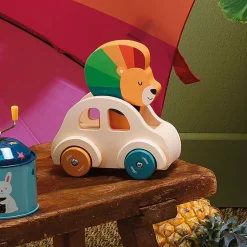 DYTTENDE BIL - LØVE