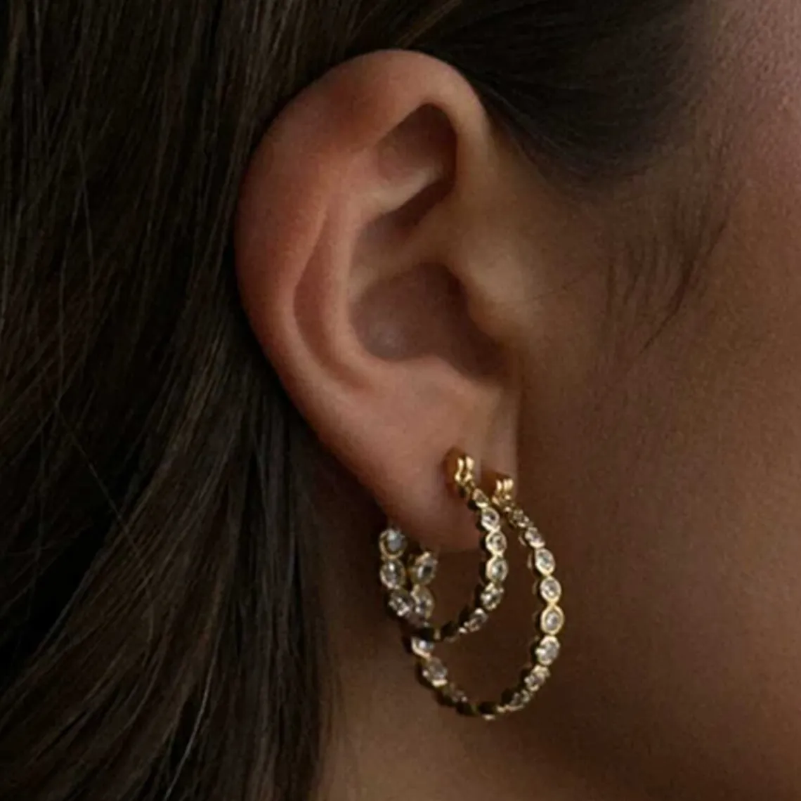 ELVA CRYSTAL HOOPS | FG/CLEAR