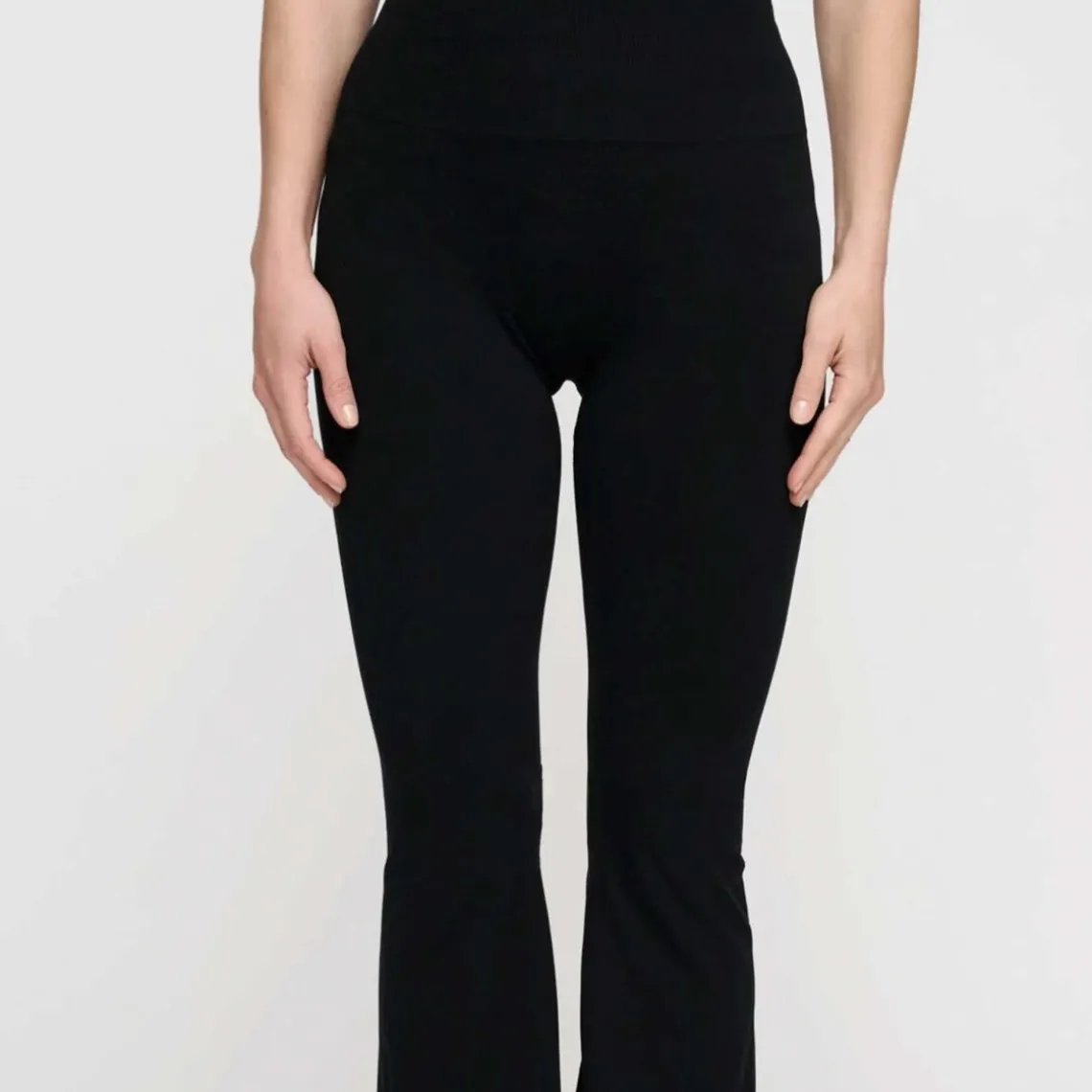 FLARE LEGGINGS | BLACK