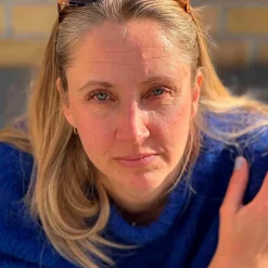 IDA KNIT SHORT SLEEVE FLUFFY | COBOLT BLUE