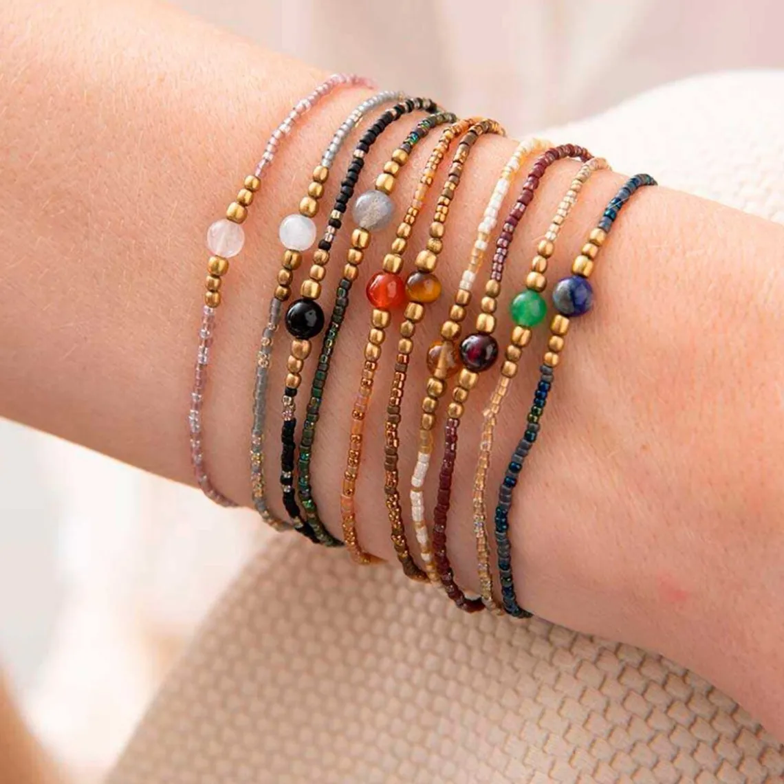 IRIS CARD MOONSTONE BRACELET