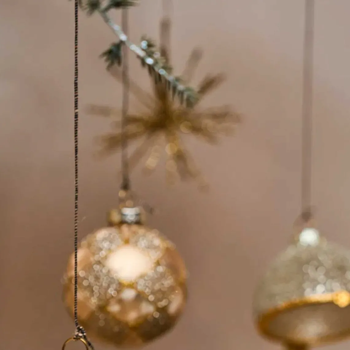 JULEKUGLE D6CM | GOLD/CHAMPAGNE