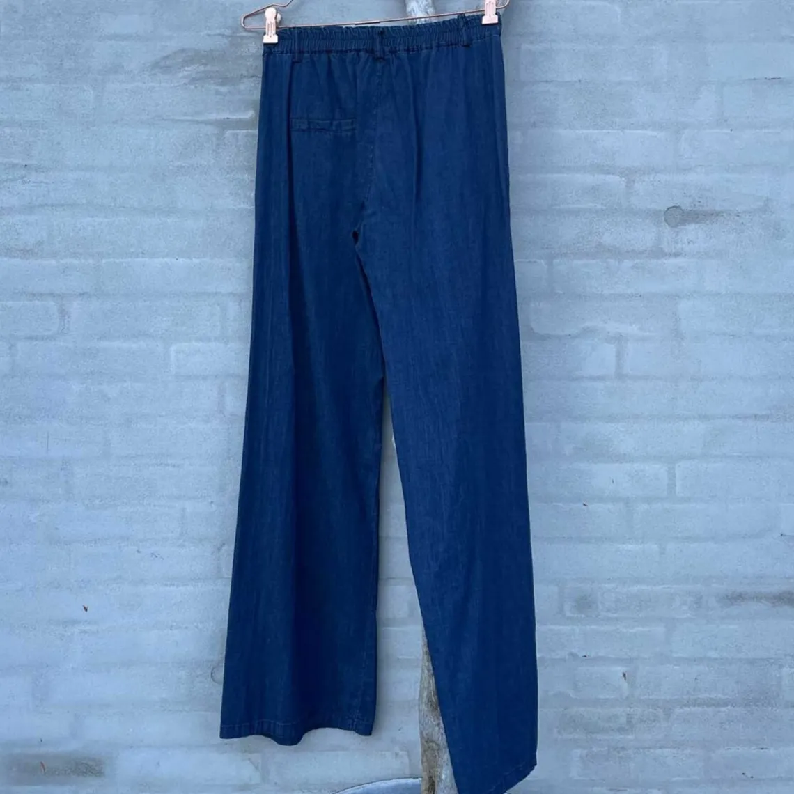 MAURA CHINOS | DENIM