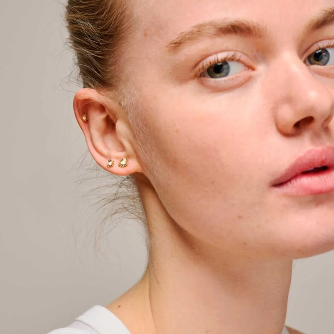 MINI SUNSHINE STUDS | DAISY