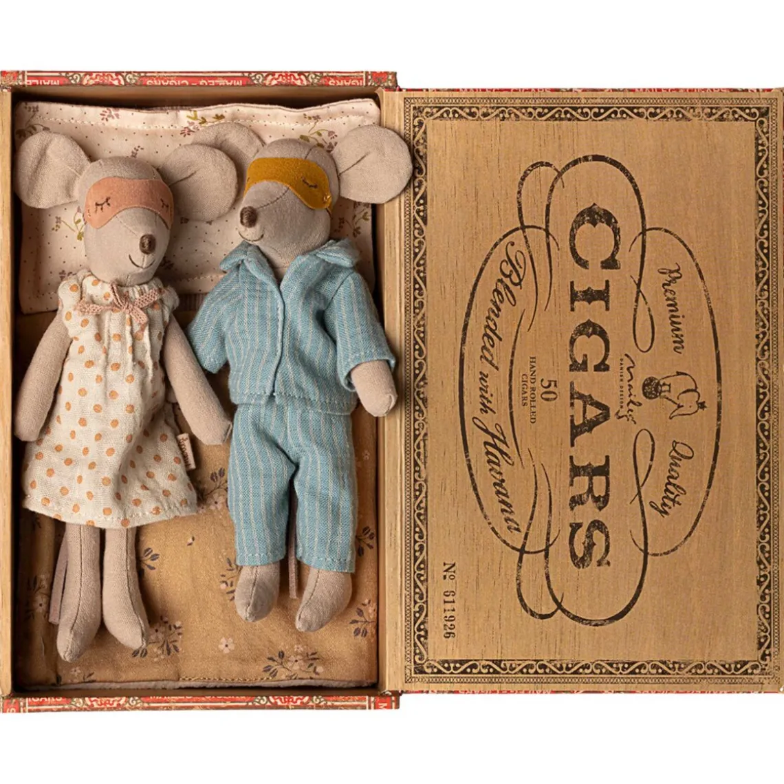 MOR & FAR MUS I CIGARÆSKE