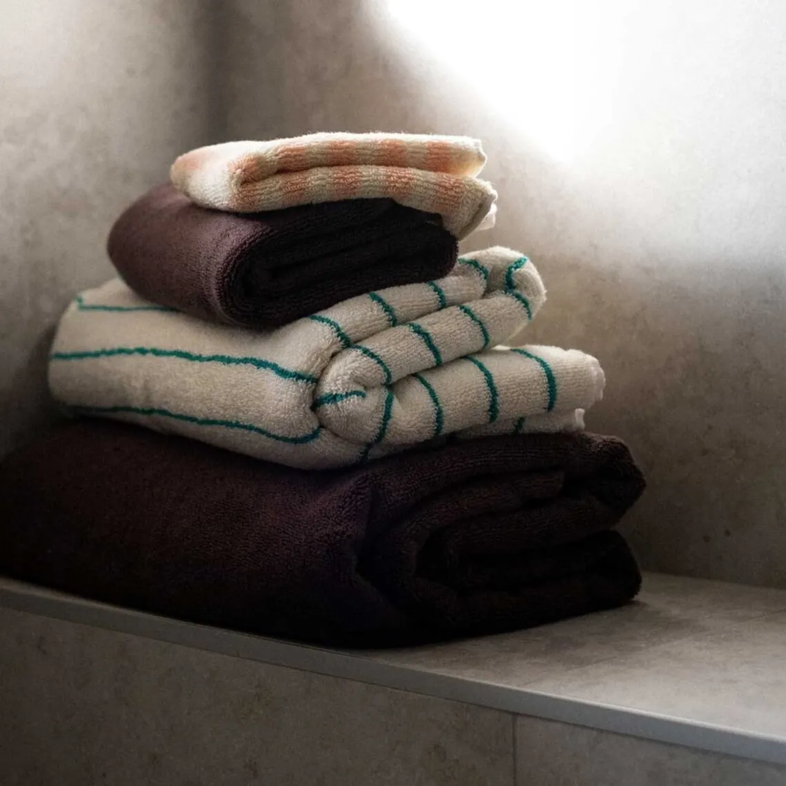 NARAM BADEHÅNDKLÆDE 70X140 CM | COFFEE