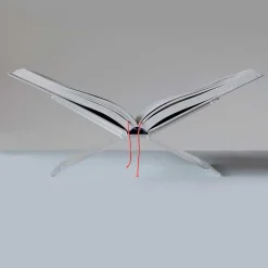 NM BOOKSTAND X CLEAR