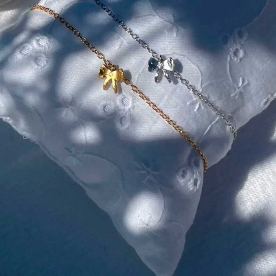 PETIT BOW M/STEN ARMBÅND | FORGYLDT