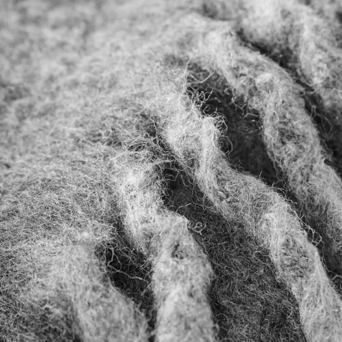 PLAID M/FRYNSER | ANTRACIT M/LYSEGRÅ