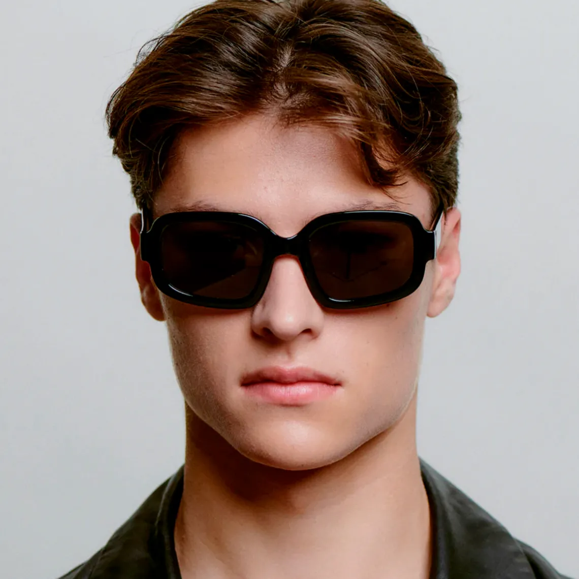 PLUTO SOLBRILLER | BLACK