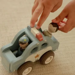 POLITIBIL M/TRÆFIGUR