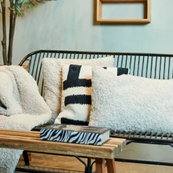 PUDE MED PELS 50X50 | OFF WHITE