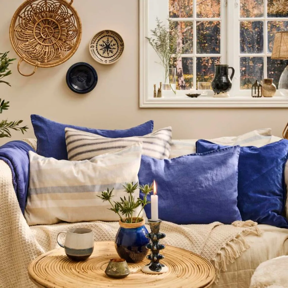 PUDE NATUR M/STRIBER 50X70 CM | HVIDE/LYSEBLÅ STRIBER