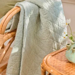 QUILT 130X180 | HVID/STØVGRØN