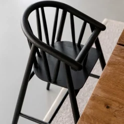 SAGA HØJ STOL SORT RØGET EG