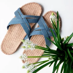 SHANGIES WOMAN NO. 1 | BLUE DOTS