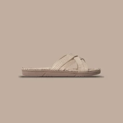 SHANGIES WOMAN NO. 1 | CREAMY WHITE