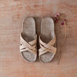 SHANGIES WOMAN NO. 1 | CREAMY WHITE