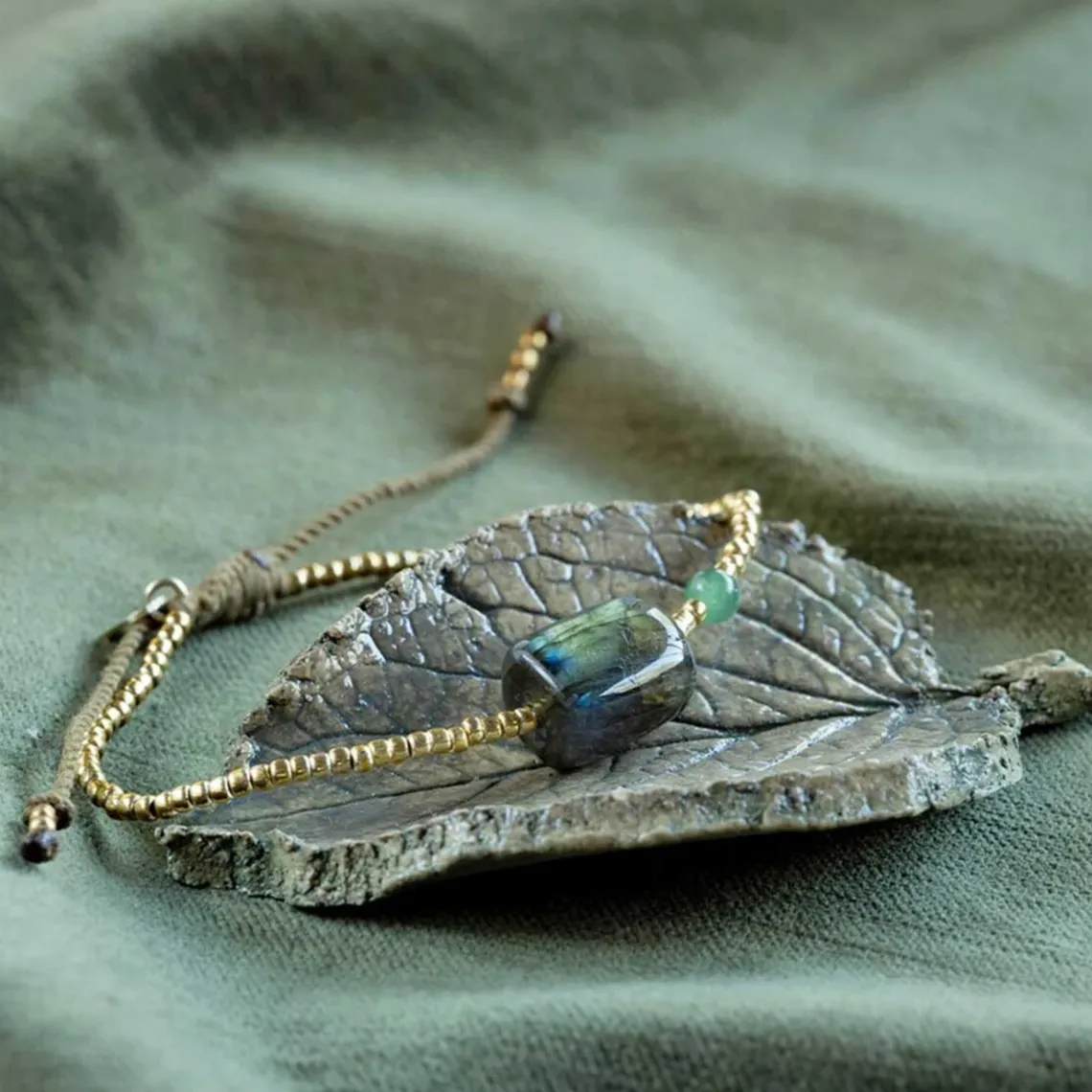 SURPRISE LABRADORITE AVENTURINE BRACELET