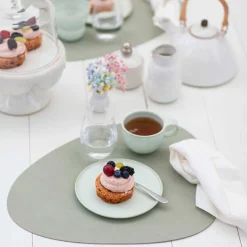 TABLEMAT CURVE LARGE NUPO 37X44 CM | OLIVE GREEN