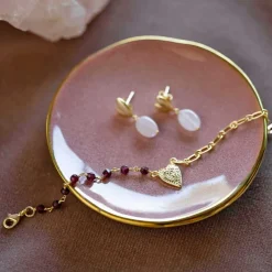 THINKING GARNET BRACELET