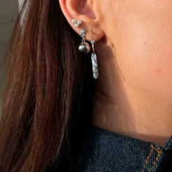 THREE PEARL BERRIES ØRERING - 1 STK. | SØLV