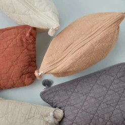 TOILETTASKE QUILTET 18X28 CM | BUTTER CREAM