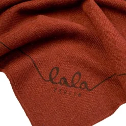 TRIANGLE SOLID LOGO | BRICK RED