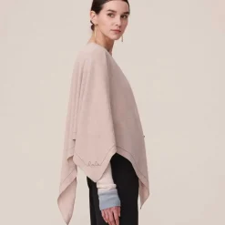 TRIANGLE SOLID LOGO CASHMERE TØRKLÆDE | DUNE BEIGE
