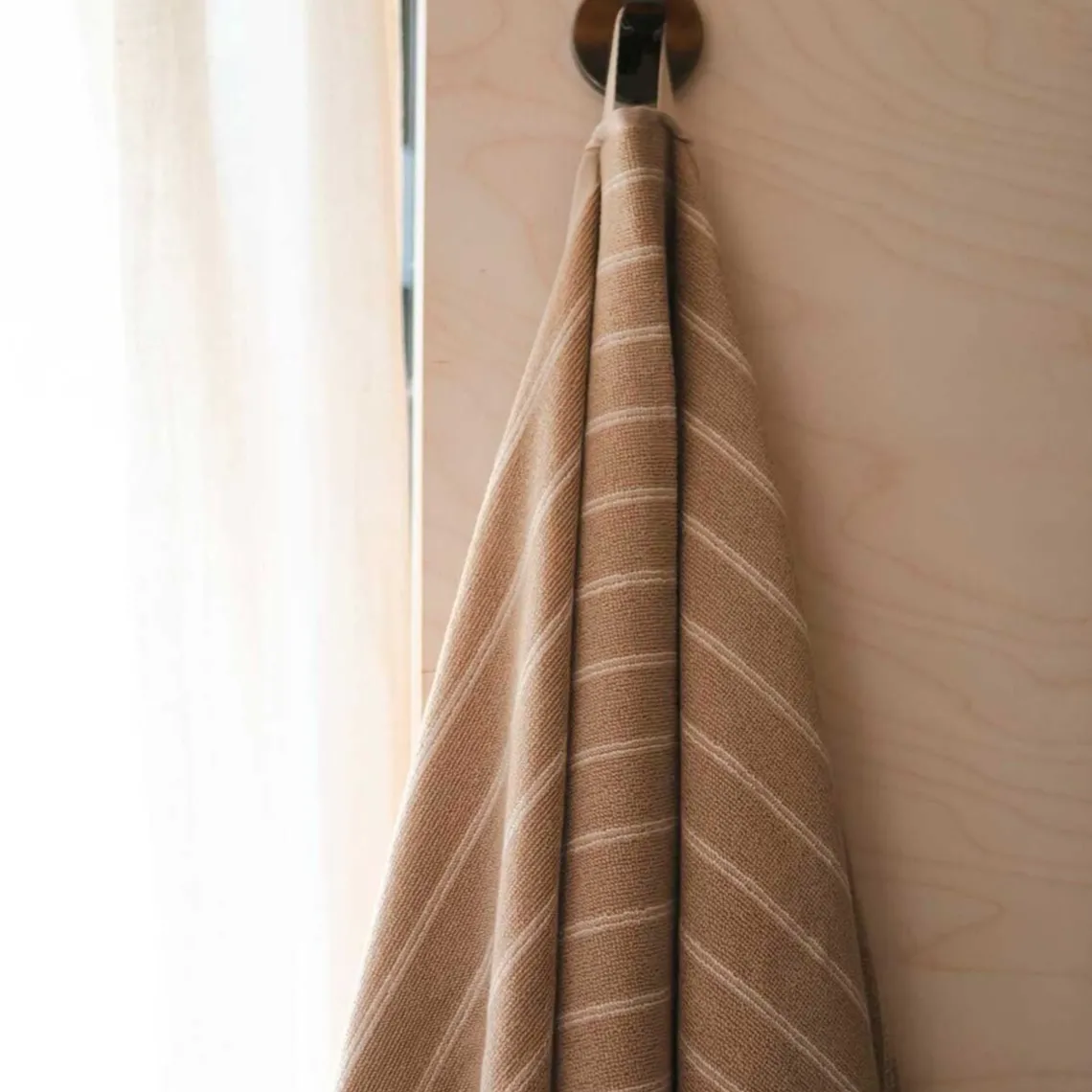 UNA HÅNDKLÆDE 50X100 CM | SAND BEIGE RAIN